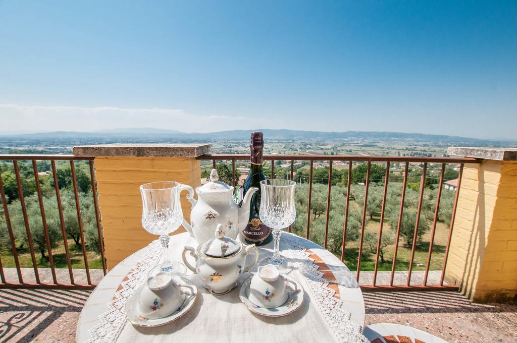 Agriturismo Villa Val D'Olivi Capodacqua  Exterior foto